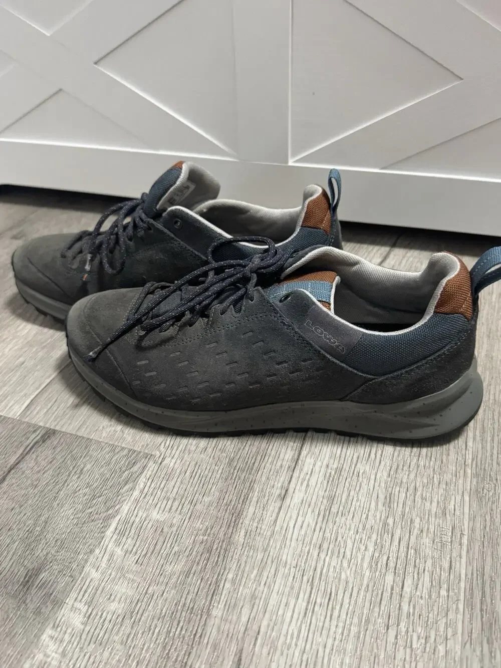 Lowa Men’s Valetta Hiking Shoes Sneakers 7.5 EU 40
